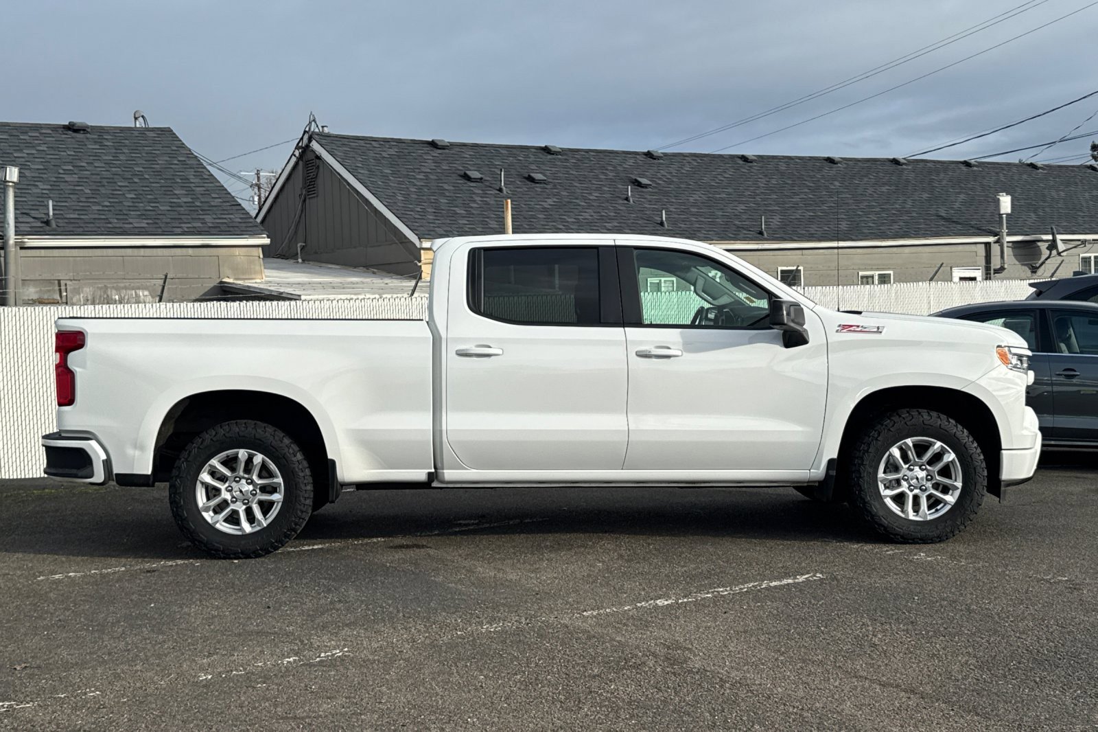 Used 2024 Chevrolet Silverado 1500 RST w/ Z71 Off-Road Package image 3