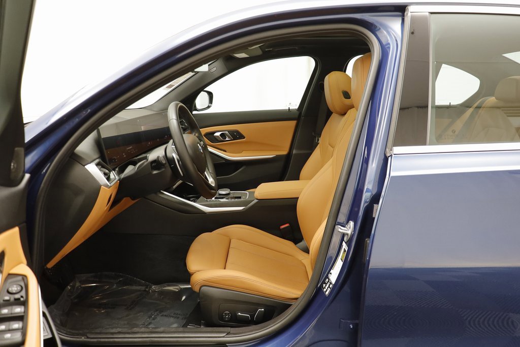 Certified 2024 BMW 330i xDrive Sedan w/ Premium Package image 5