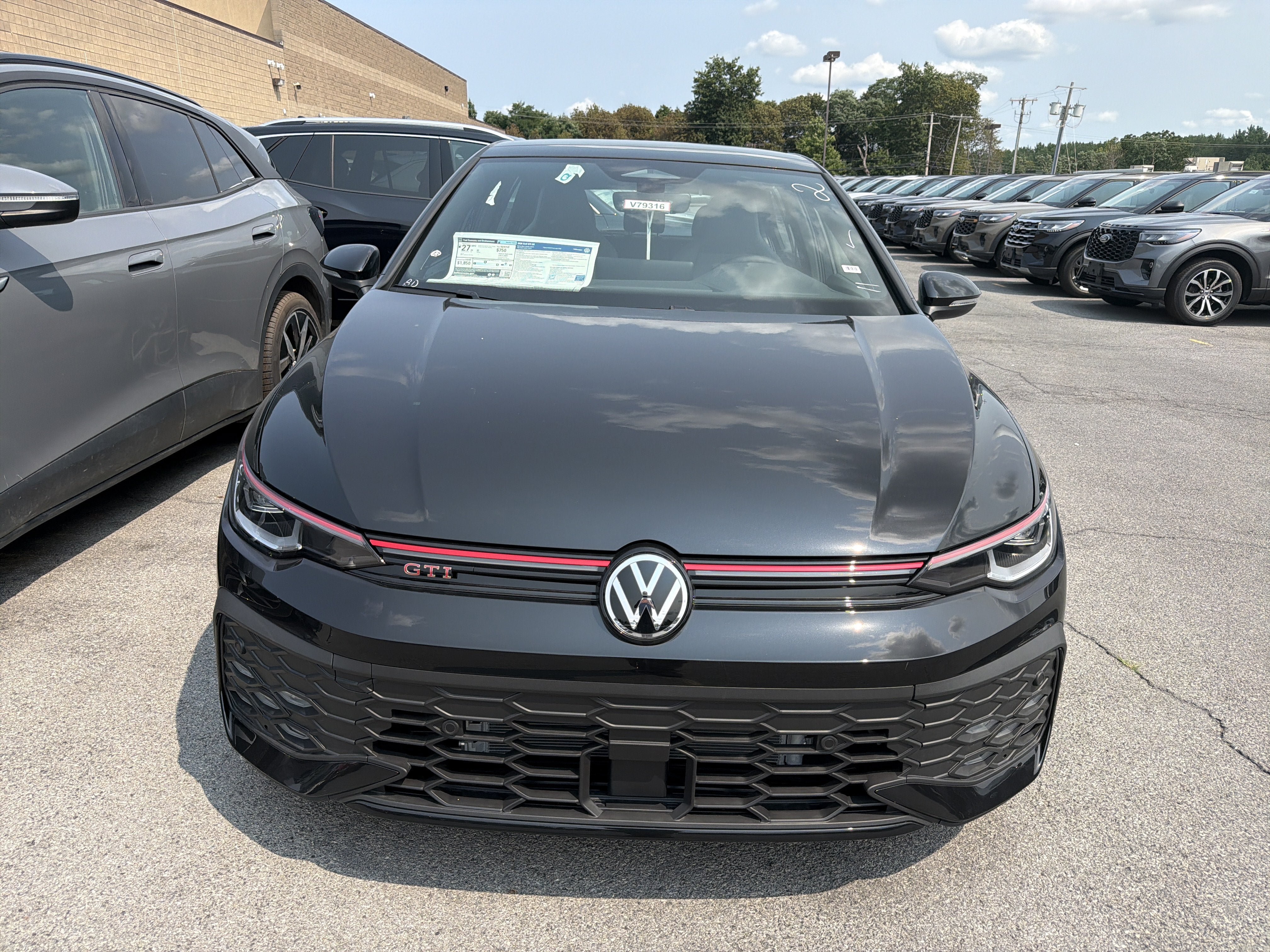 New 2026 Volkswagen GTI SE FWD image 3