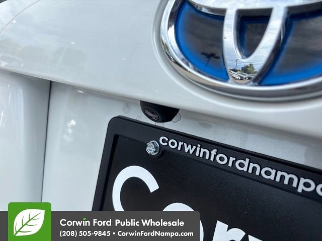 Used 2018 Toyota Prius Two w/ Prius Two Safety Plus Package FWD image 11