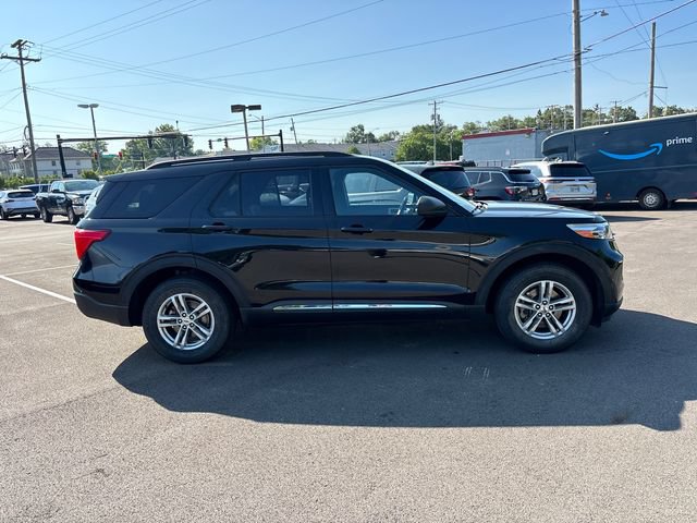 Used 2020 Ford Explorer XLT w/ Equipment Group 202A AWD/4WD image 29