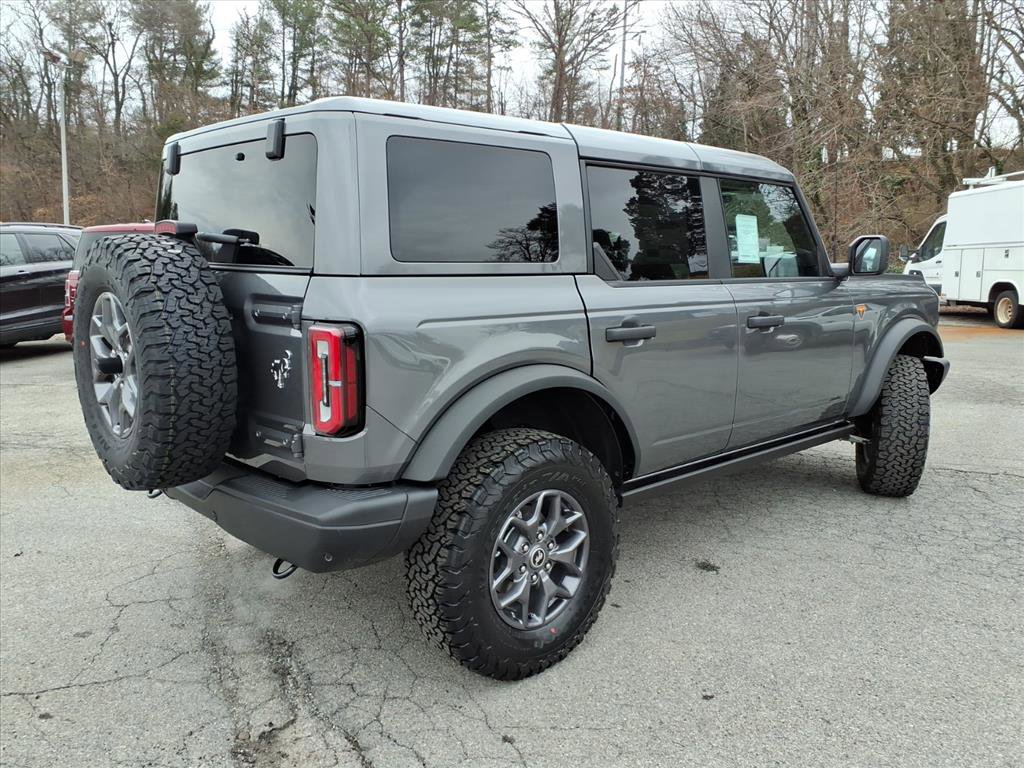 New 2025 Ford Bronco Badlands image 5