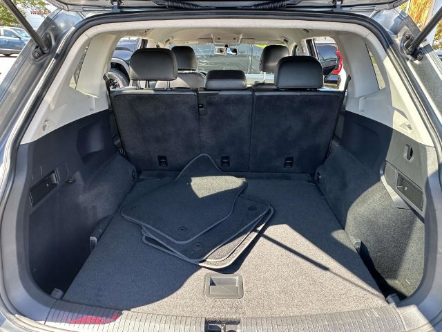 Used 2019 Volkswagen Tiguan SE AWD/4WD image 21