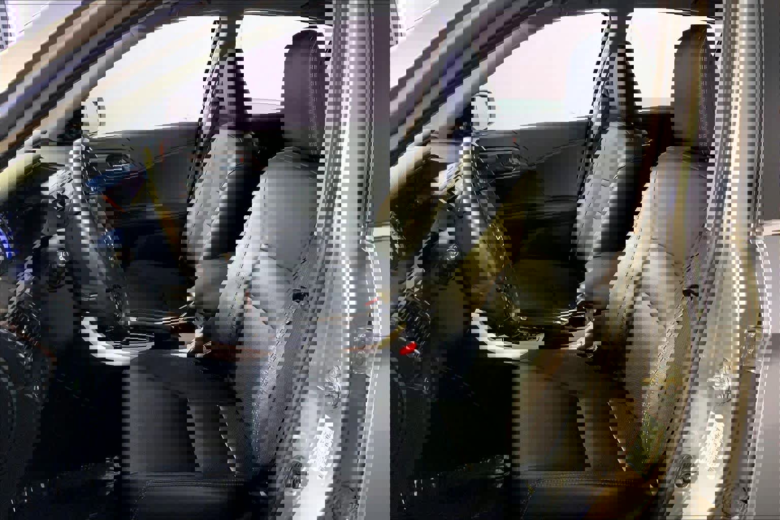 Used 2017 Honda Accord EX-L image 5