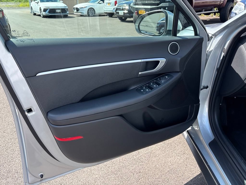 New 2026 Hyundai Sonata SE FWD image 10