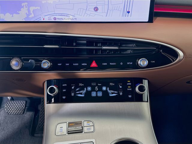 New 2026 Genesis GV70 2.5T Advanced image 14