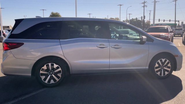 Used 2025 Honda Odyssey EX-L image 2