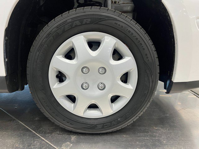 Used 2011 Nissan Versa Sedan image 34