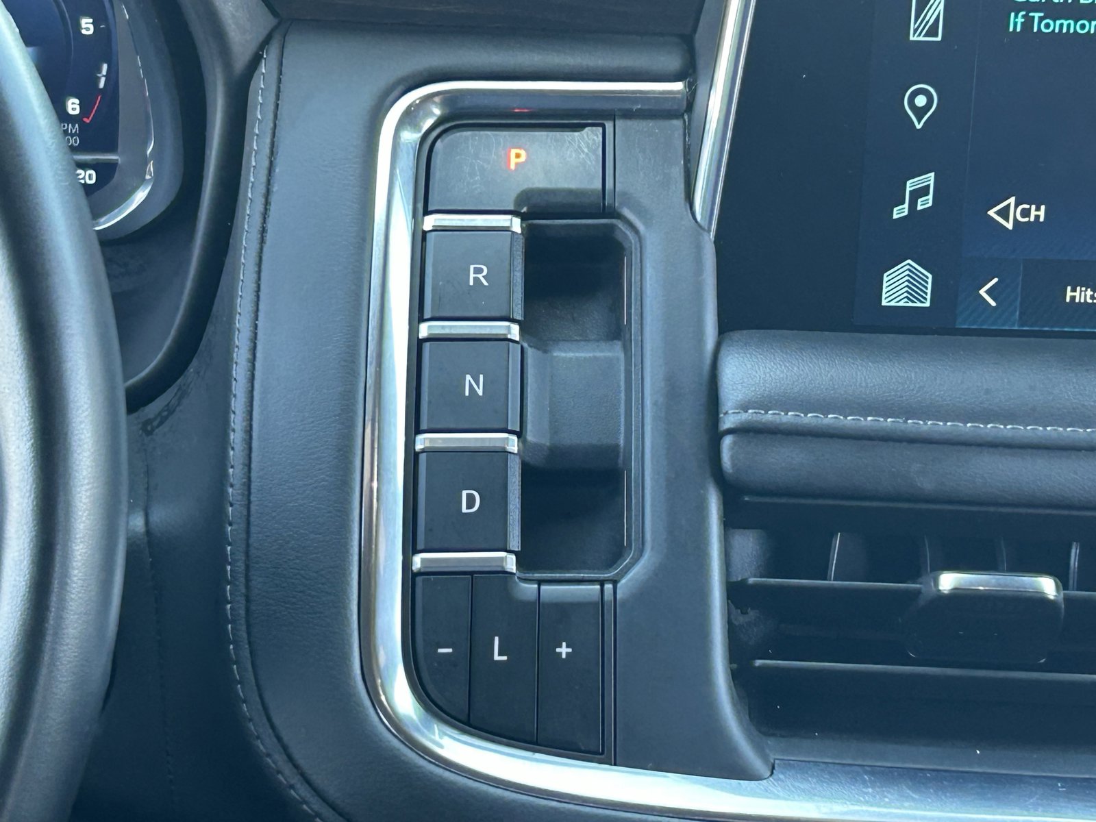 Certified 2024 Chevrolet Suburban LT image 23