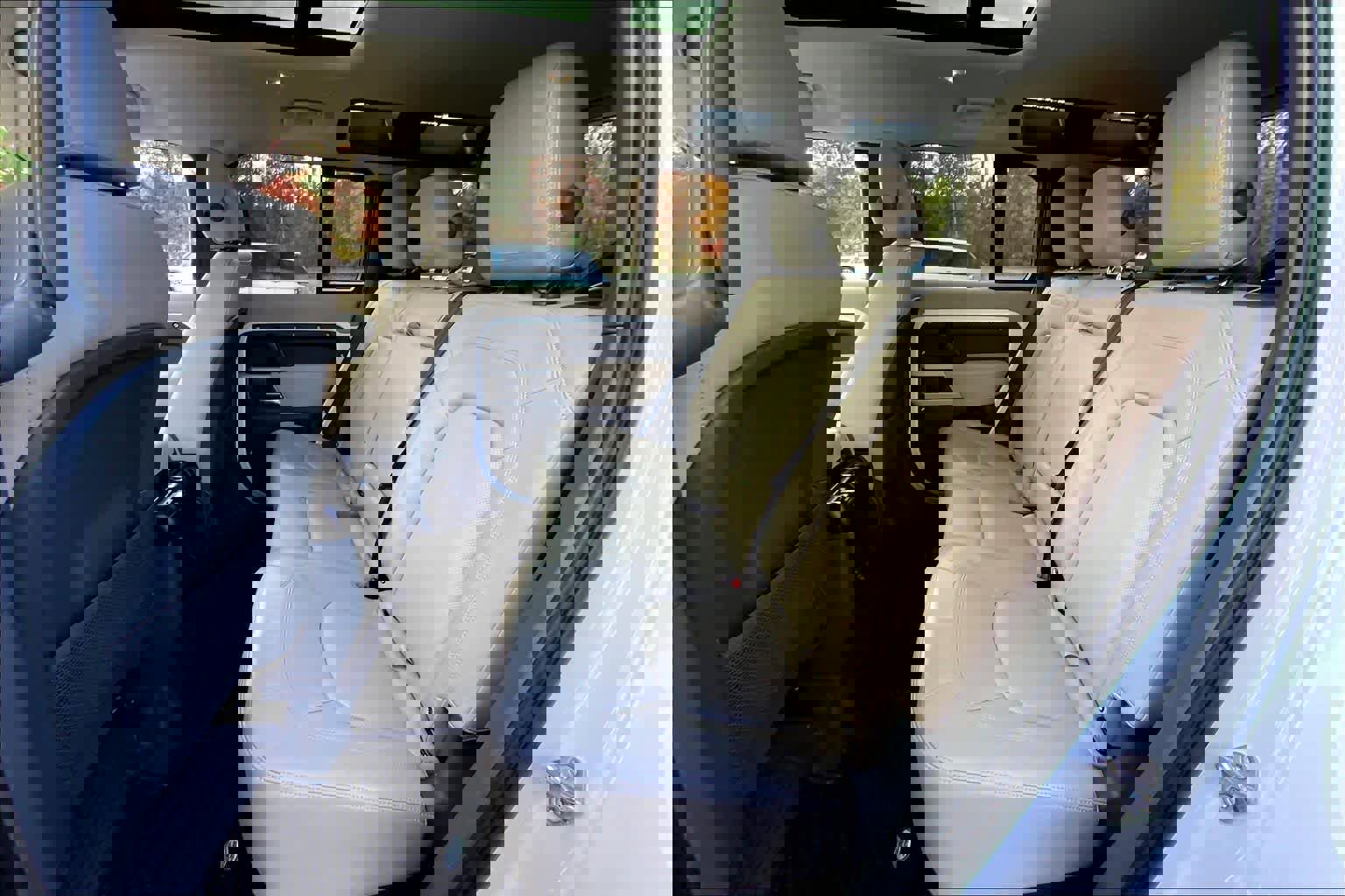 Used 2023 Land Rover Defender 110 S image 18