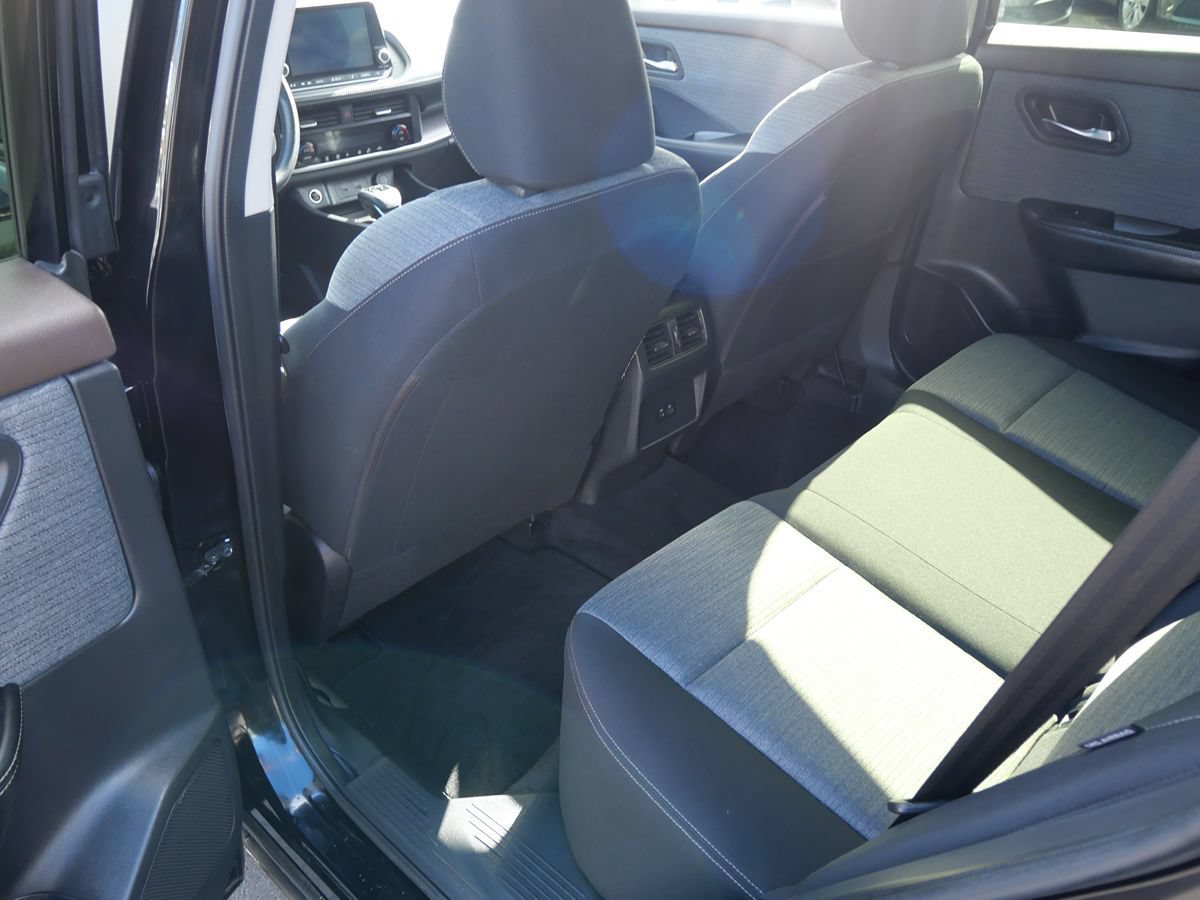 Used 2023 Nissan Rogue SV AWD/4WD image 19