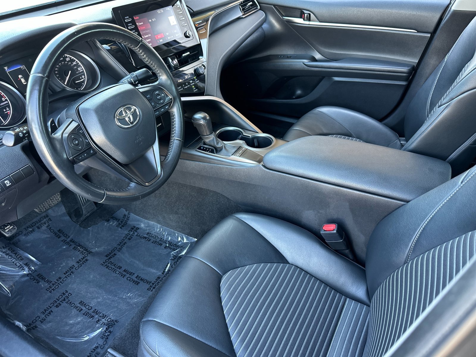 Used 2023 Toyota Camry SE image 9