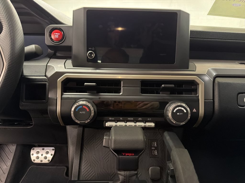 Used 2026 Toyota Tacoma TRD Sport AWD/4WD image 21