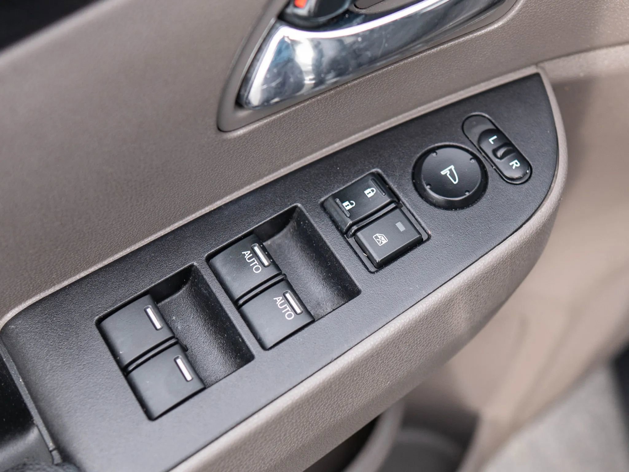 Used 2015 Honda Odyssey EX-L image 26