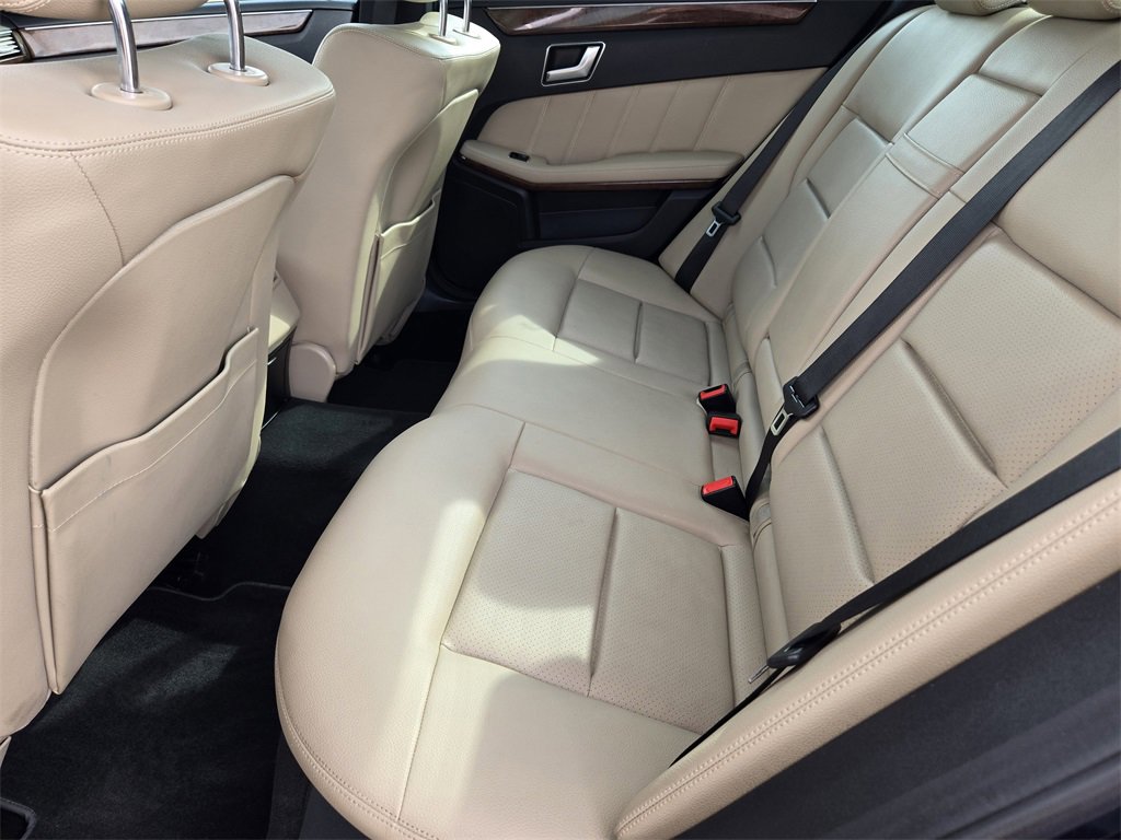 Used 2013 Mercedes-Benz E 350 Sedan image 28