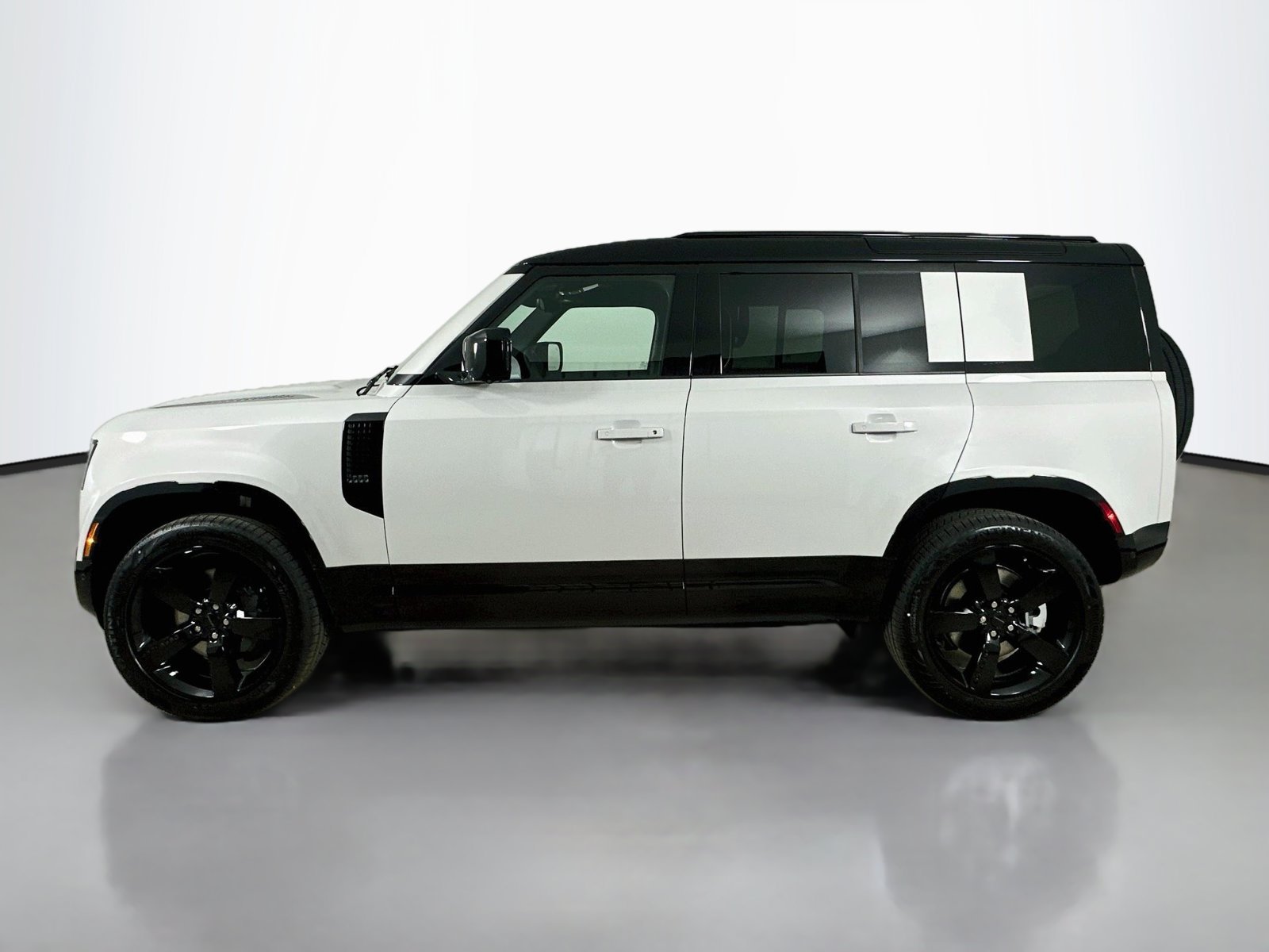 New 2026 Land Rover Defender 110 X-Dynamic SE AWD/4WD image 8