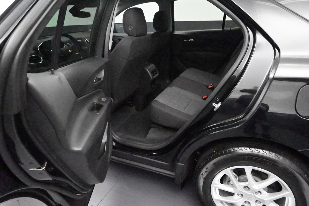 Used 2023 Chevrolet Equinox LT FWD image 12
