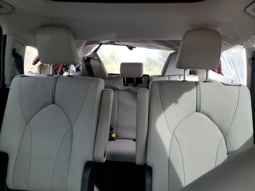 Used 2025 Toyota Grand Highlander AWD image 7