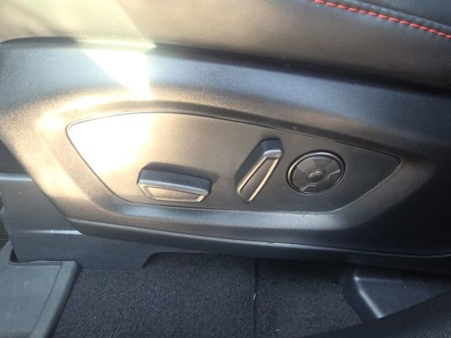 Used 2025 Ford Explorer ST image 28