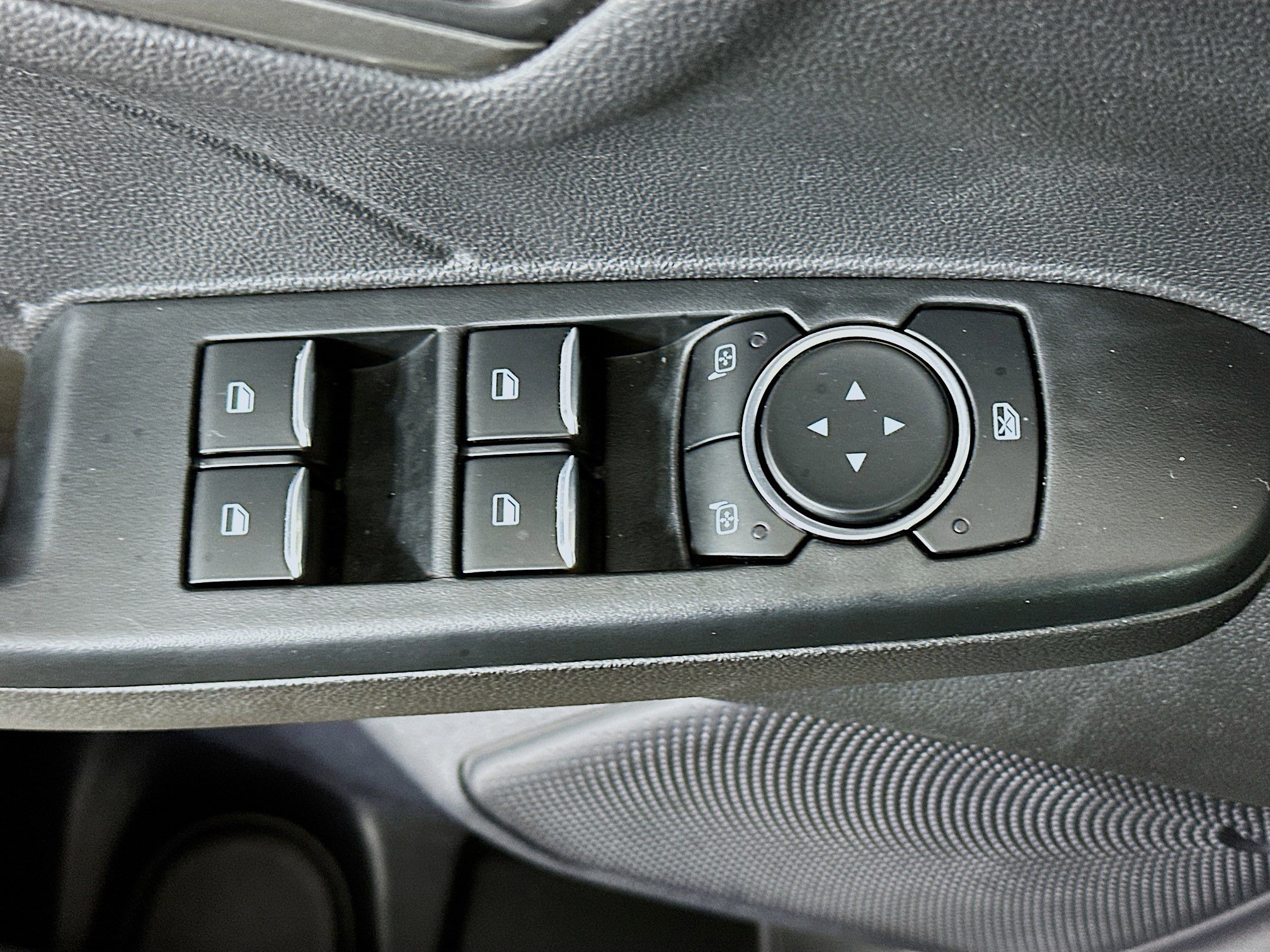 Used 2024 Ford Escape Active w/ Cold Weather Package image 15