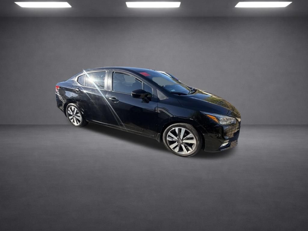 Used 2020 Nissan Versa SR FWD image 10
