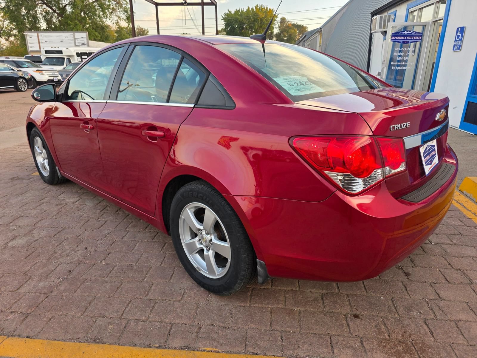 Used 2014 Chevrolet Cruze LT FWD image 7