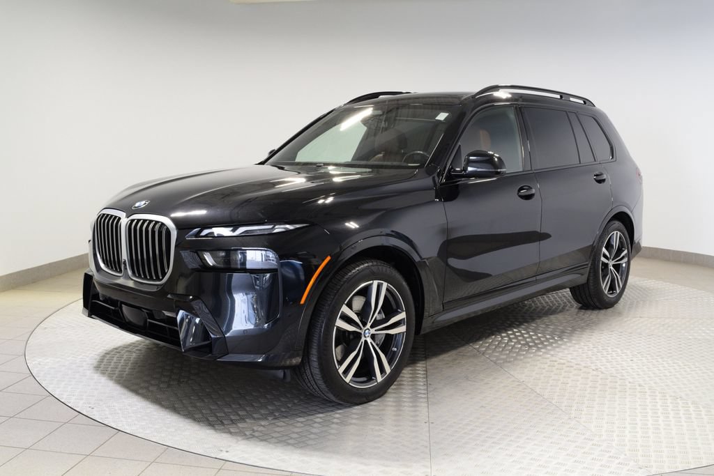Used 2024 BMW X7 xDrive40i w/ M Sport Package AWD/4WD image 12