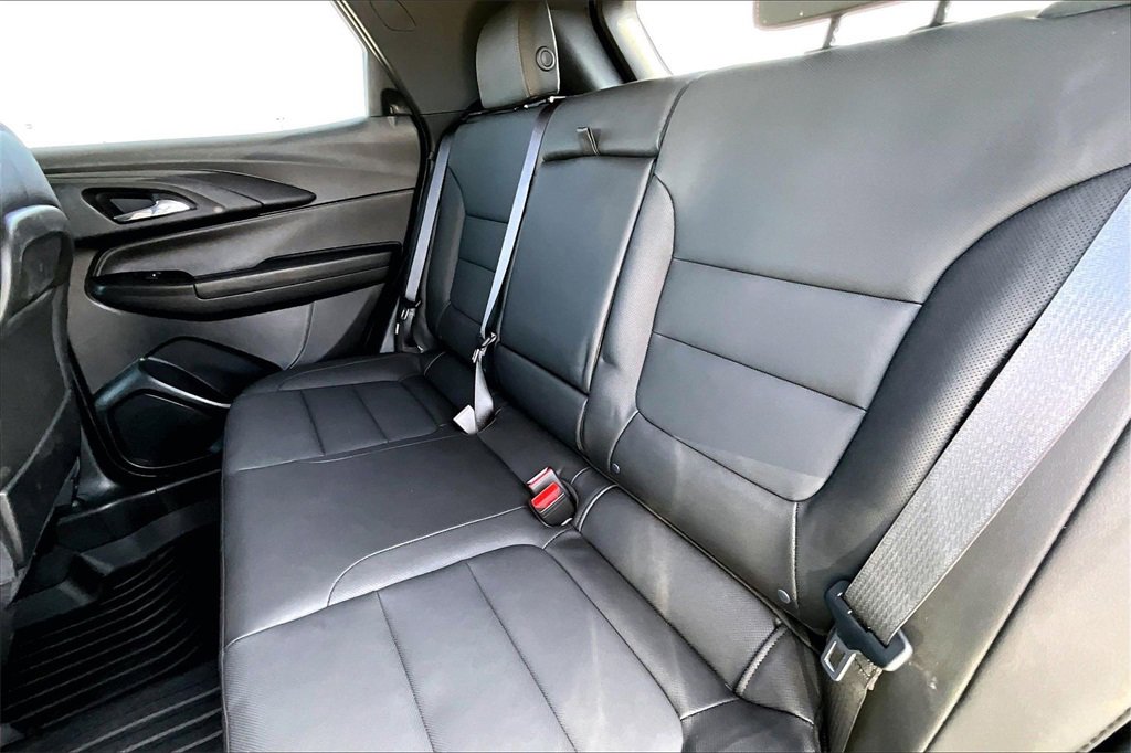 Used 2024 Chevrolet TrailBlazer RS w/ Driver Confidence Package image 24
