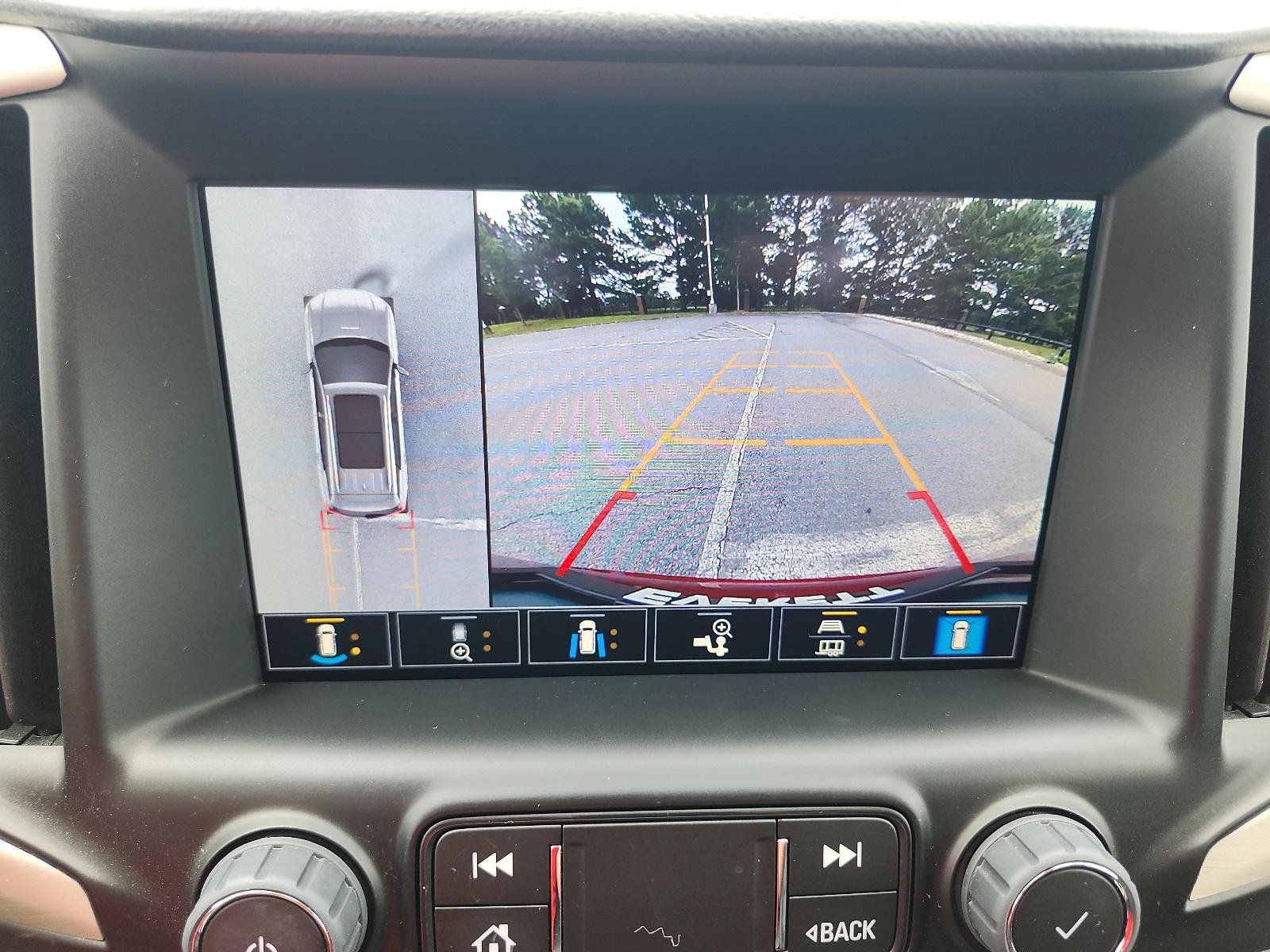 Certified 2024 GMC Terrain Denali w/ Denali Premium Package AWD/4WD image 18