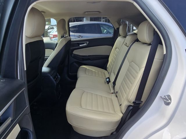Used 2019 Ford Edge SEL w/ Equipment Group 201A image 16