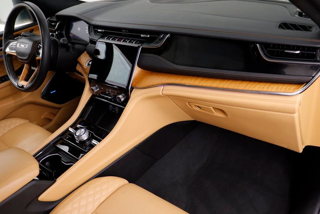 Used 2024 Jeep Grand Cherokee L Summit image 22