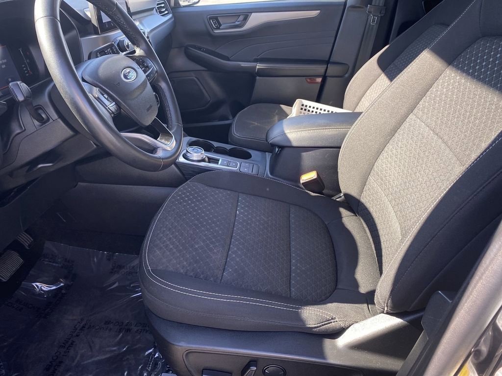 Used 2023 Ford Escape Active image 28