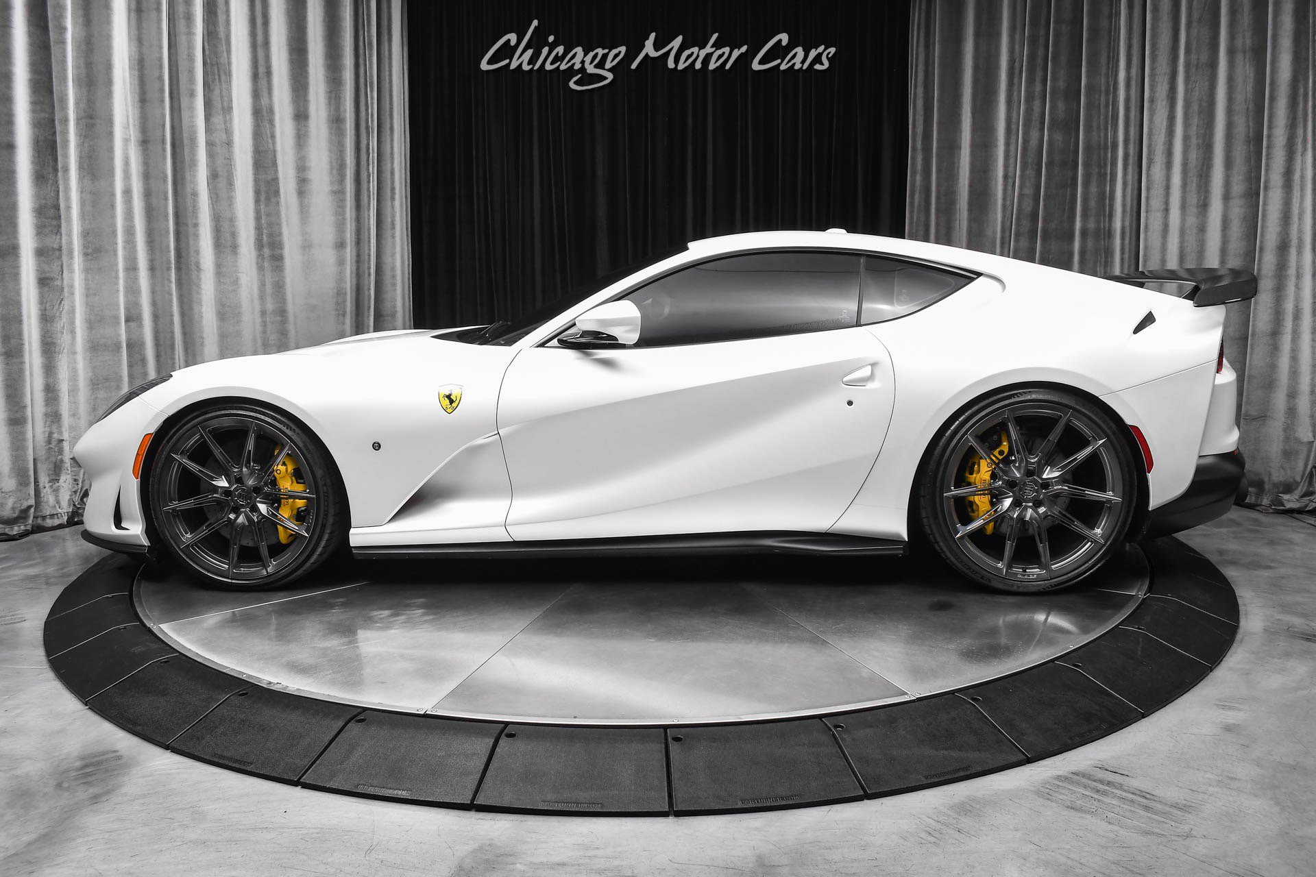 Used 2021 Ferrari 812 Superfast RWD image 36