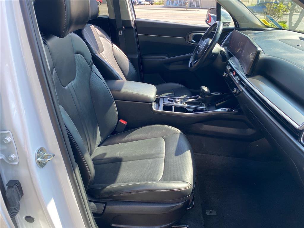 Certified 2024 Kia Sorento S AWD/4WD image 27