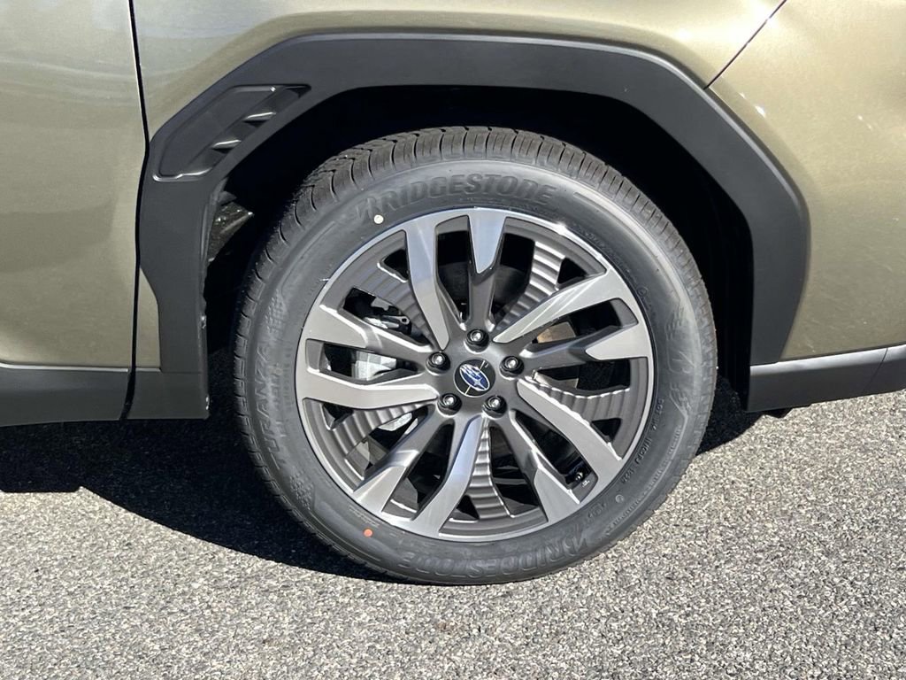 New 2025 Subaru Forester Touring image 6