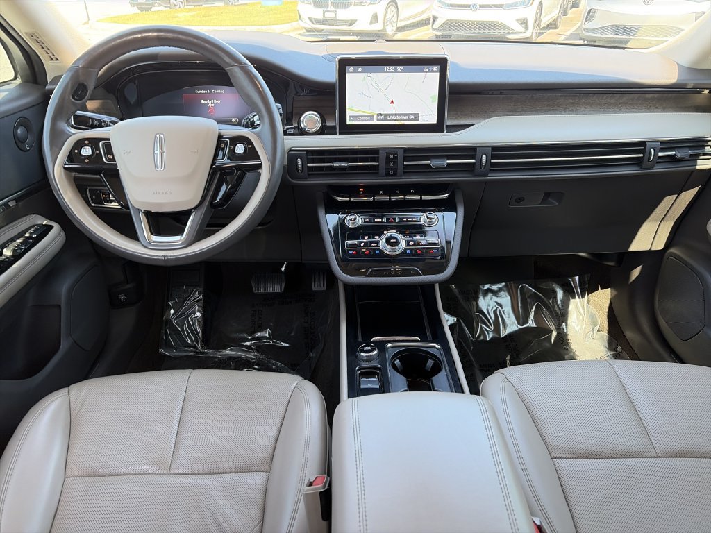 Used 2021 Lincoln Corsair Reserve w/ Equipment Group 201A FWD image 2