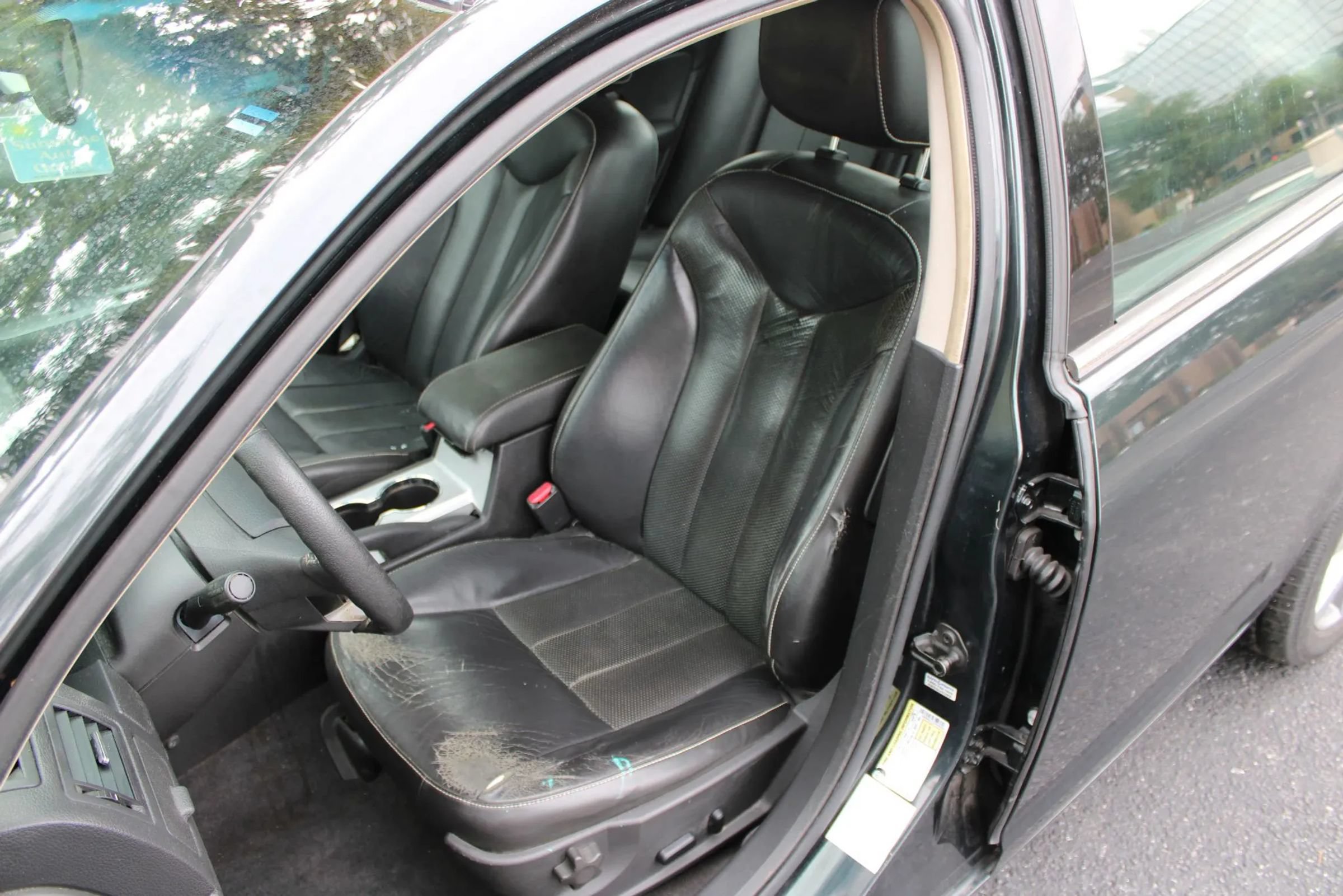 Used 2010 Mercury Milan Premier FWD image 7