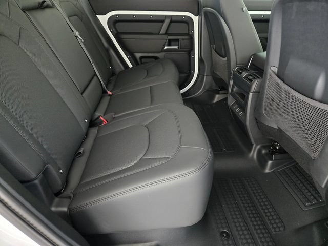 New 2026 Land Rover Defender 110 X-Dynamic SE AWD/4WD image 17