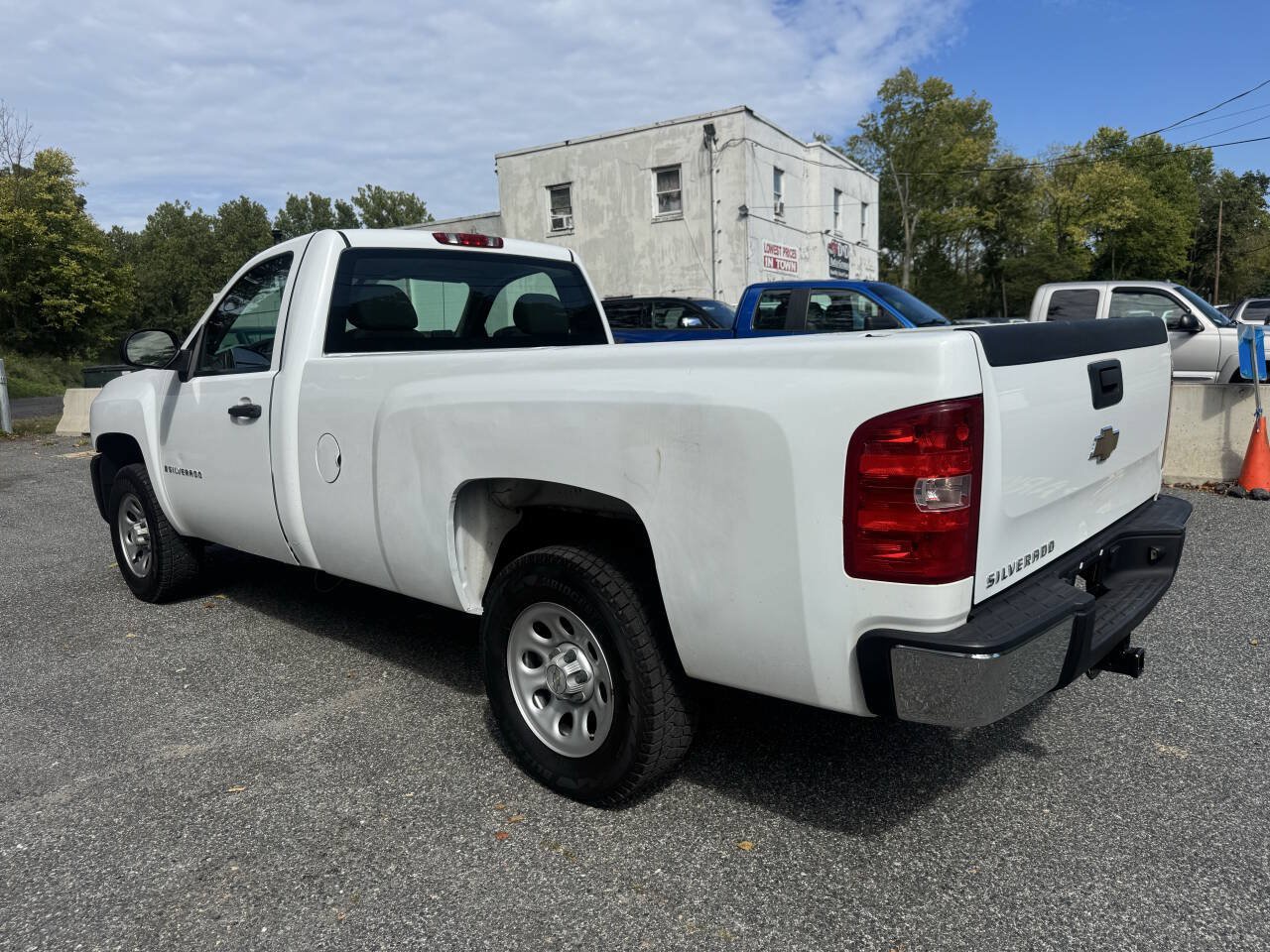 Used 2008 Chevrolet Silverado 1500 W/T w/ Snow Plow Prep Package AWD/4WD image 9