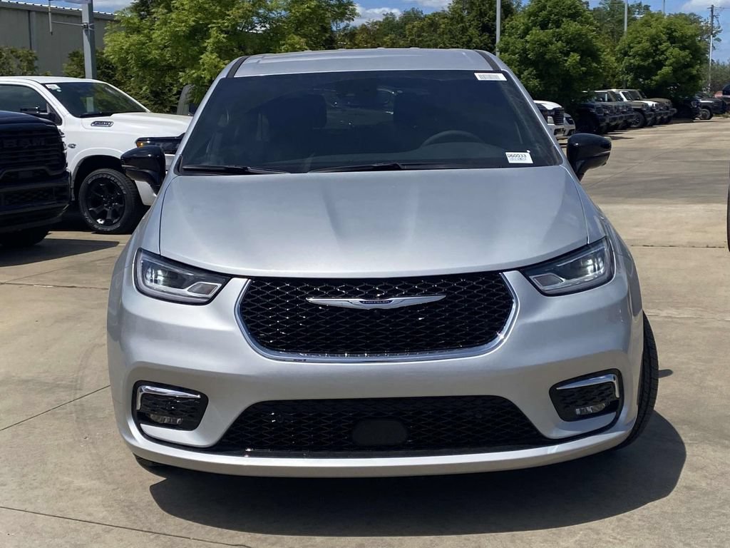New 2026 Chrysler Pacifica Select FWD image 33
