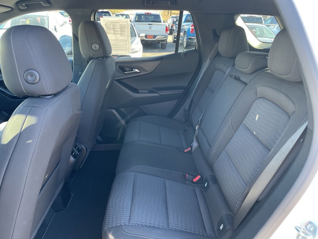 Used 2025 Chevrolet Equinox LT image 12