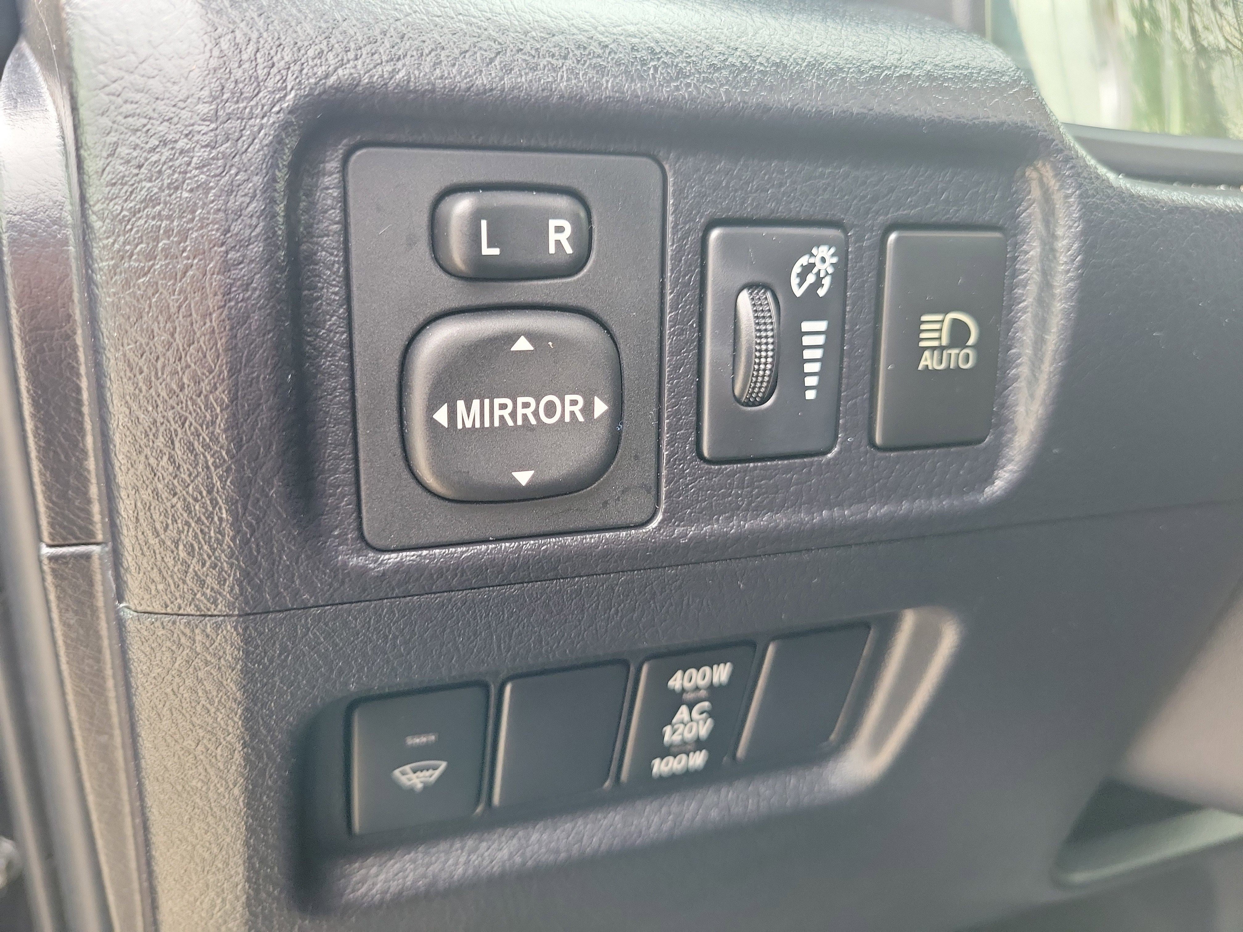 Used 2021 Toyota 4Runner TRD Off-Road Premium w/ Moonroof Package AWD/4WD image 25