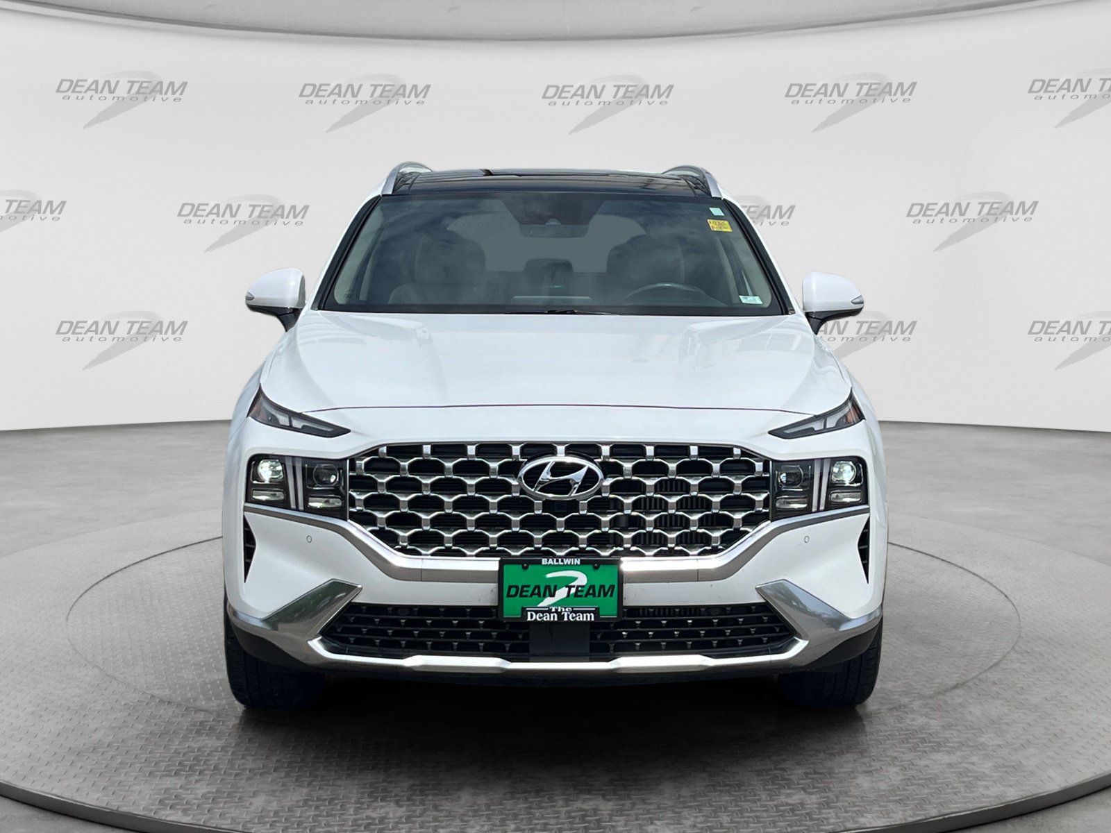 Used 2023 Hyundai Santa Fe Limited AWD/4WD image 2