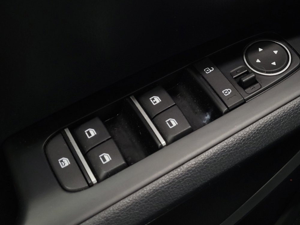 Used 2021 Kia Soul LX image 27