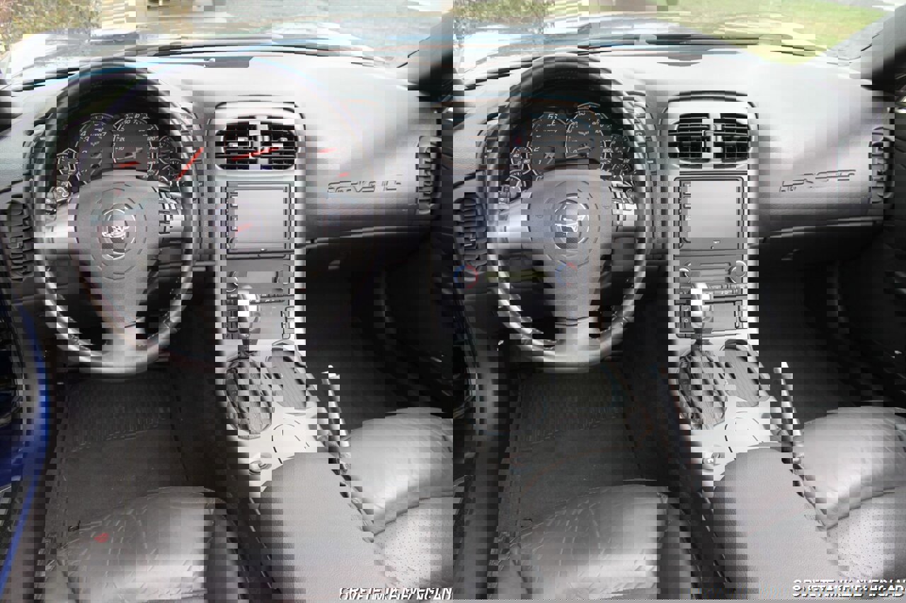 Used 2007 Chevrolet Corvette Convertible w/ Preferred Equipment Group image 28