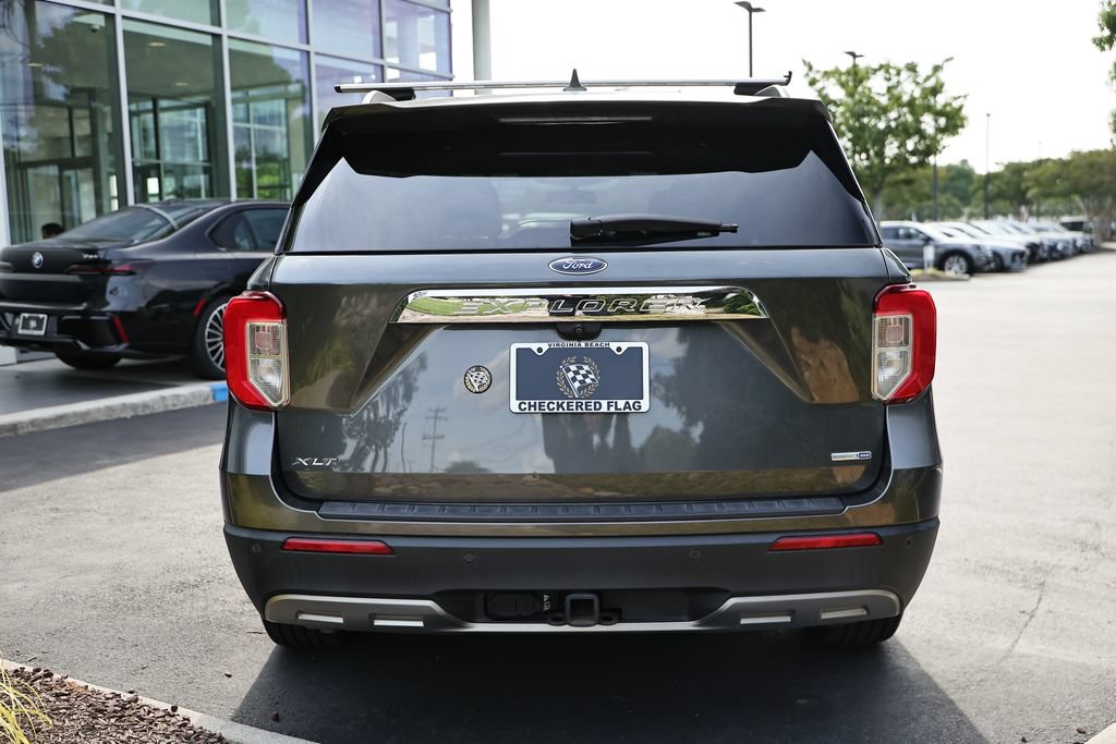 Used 2020 Ford Explorer XLT w/ Equipment Group 202A AWD/4WD image 9
