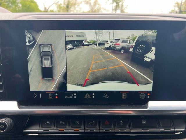 Used 2025 Chevrolet Silverado 1500 LTZ w/ Technology Package AWD/4WD image 10
