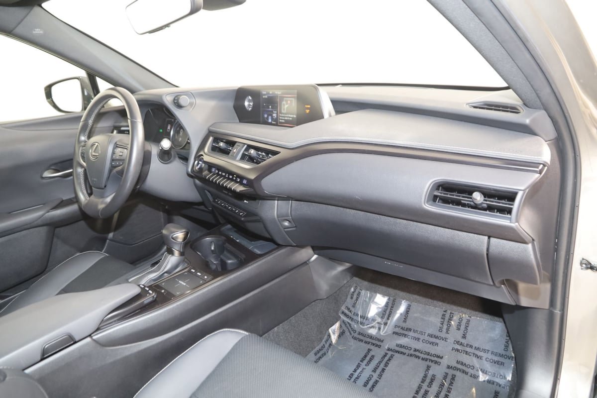 Used 2022 Lexus UX 250h w/ Premium Package AWD/4WD image 46