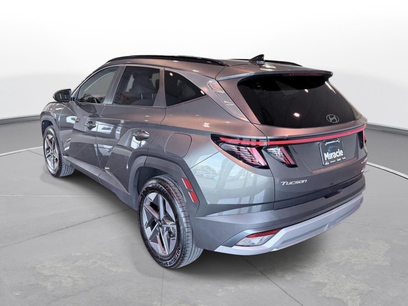 Used 2025 Hyundai Tucson SEL AWD/4WD image 4