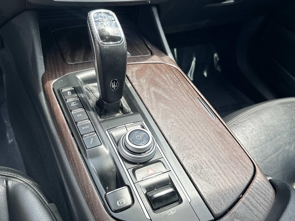 Used 2023 Maserati Levante GT AWD/4WD image 24